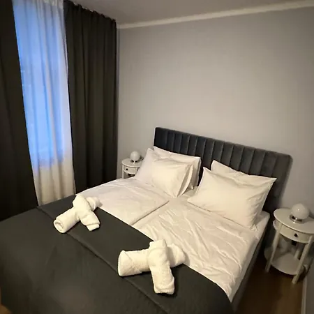 Bx Apartment *
